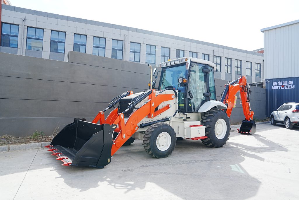 DM40-28 backhoe