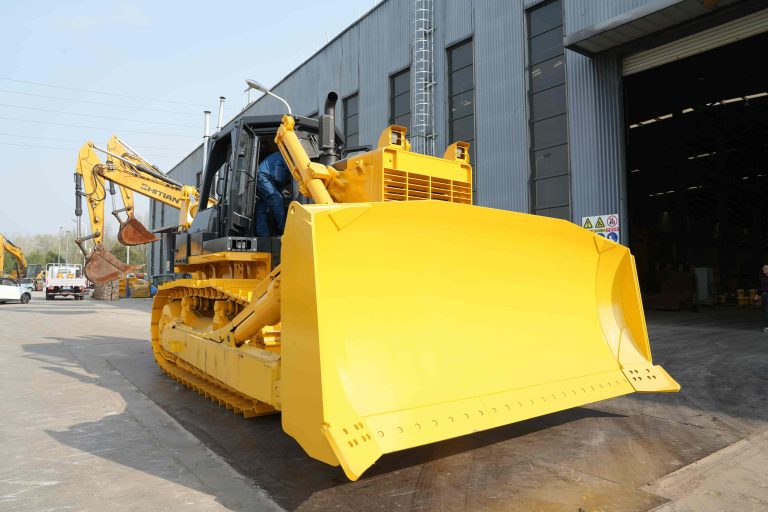 DM32 Bulldozer (16)