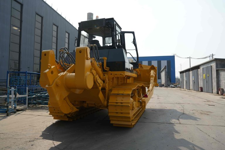 DM32 Bulldozer (2)