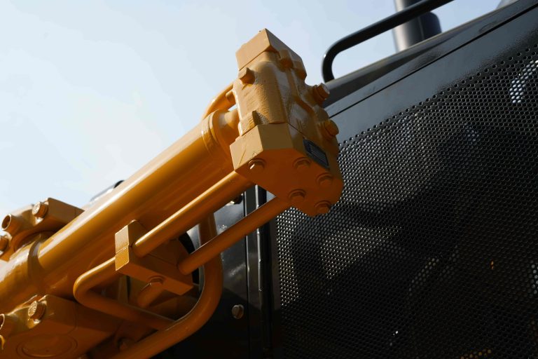 DM32 Bulldozer (5)