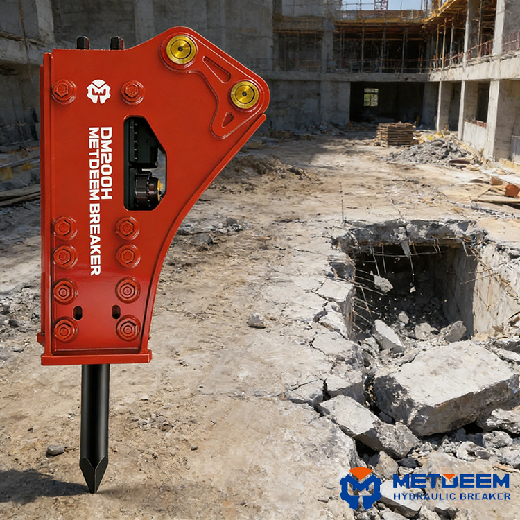 DM200 Hydraulic Breaker Side Type1