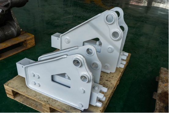 White side-type hydraulic breakers
